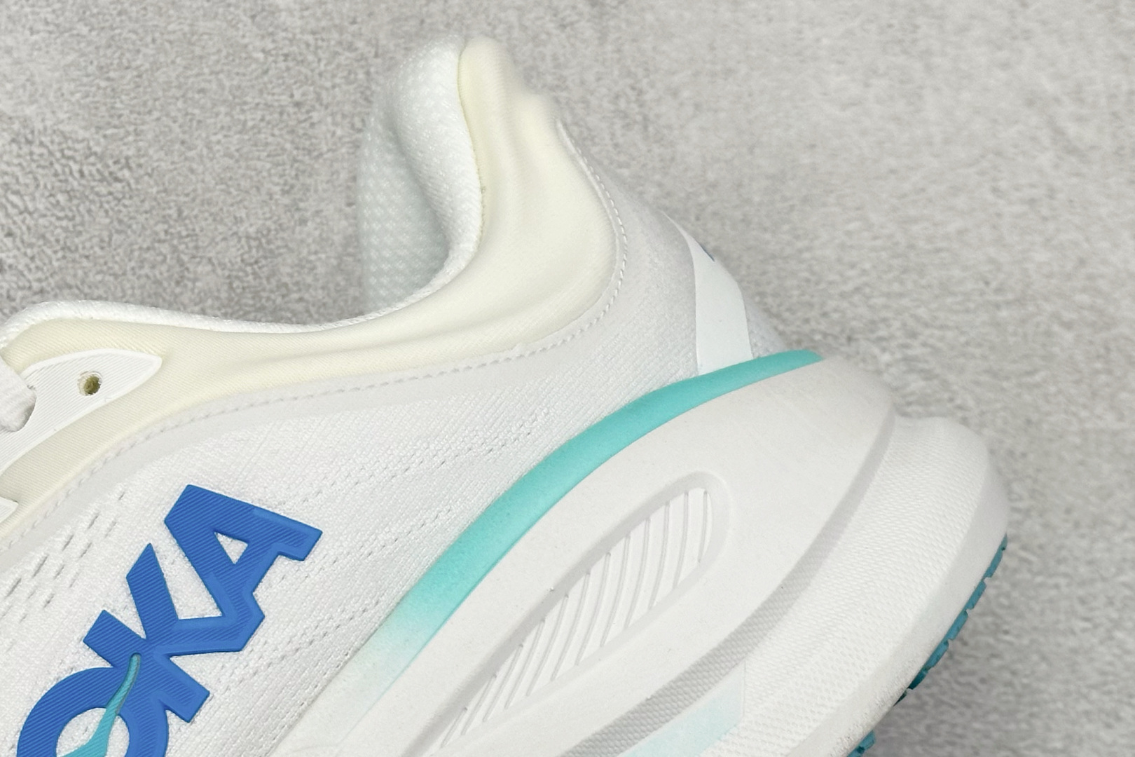 200 RS版HOKA ONE ONE Bondi 9 舒适防滑耐磨低帮休闲跑步鞋 1162011/WKB