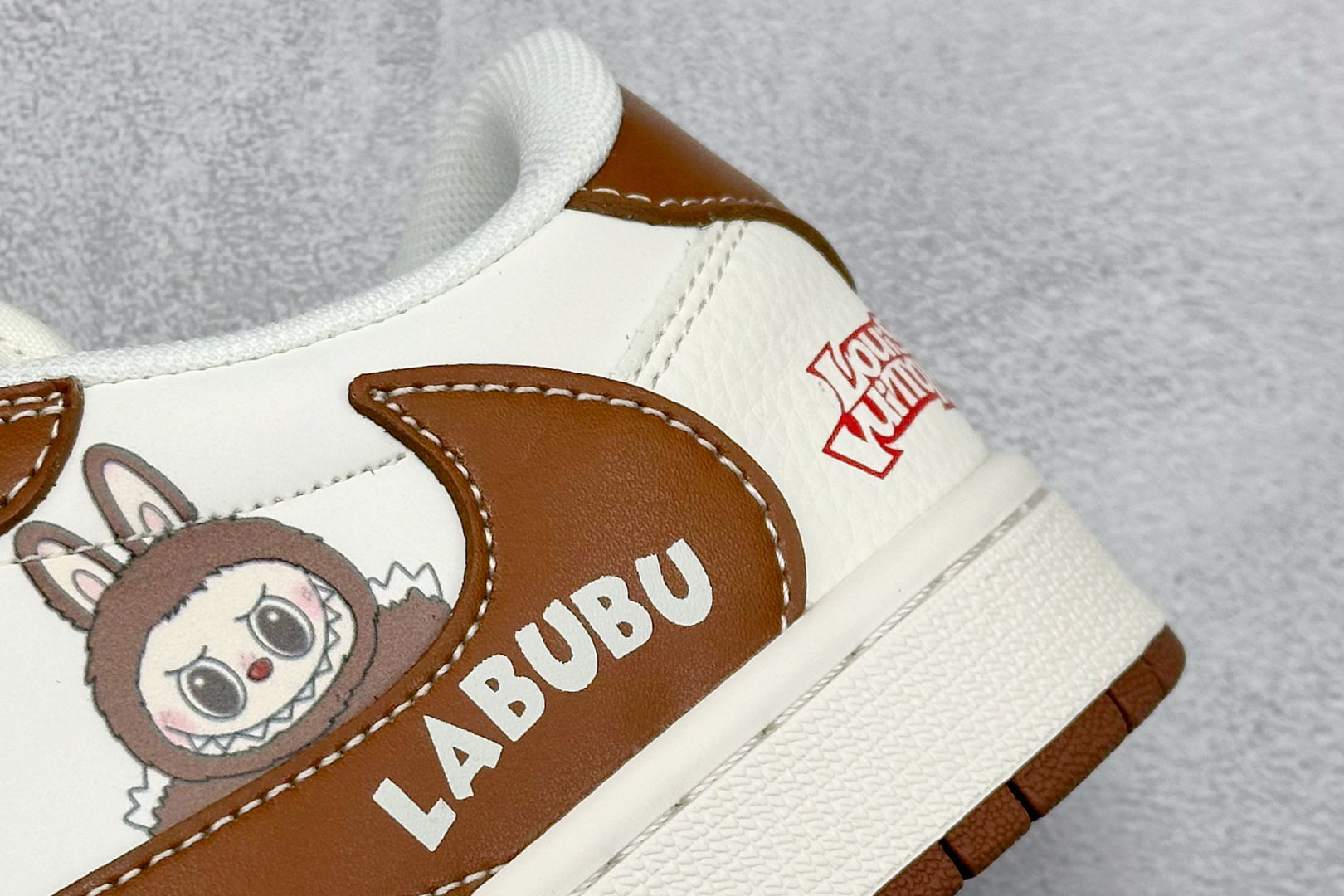 240 Travis Scott x Nike Air Jordan 1 Low x Louis Vuittx LABUBU Air Jordan 1 Low 反转白棕小勾满天星倒钩  HS8068-057