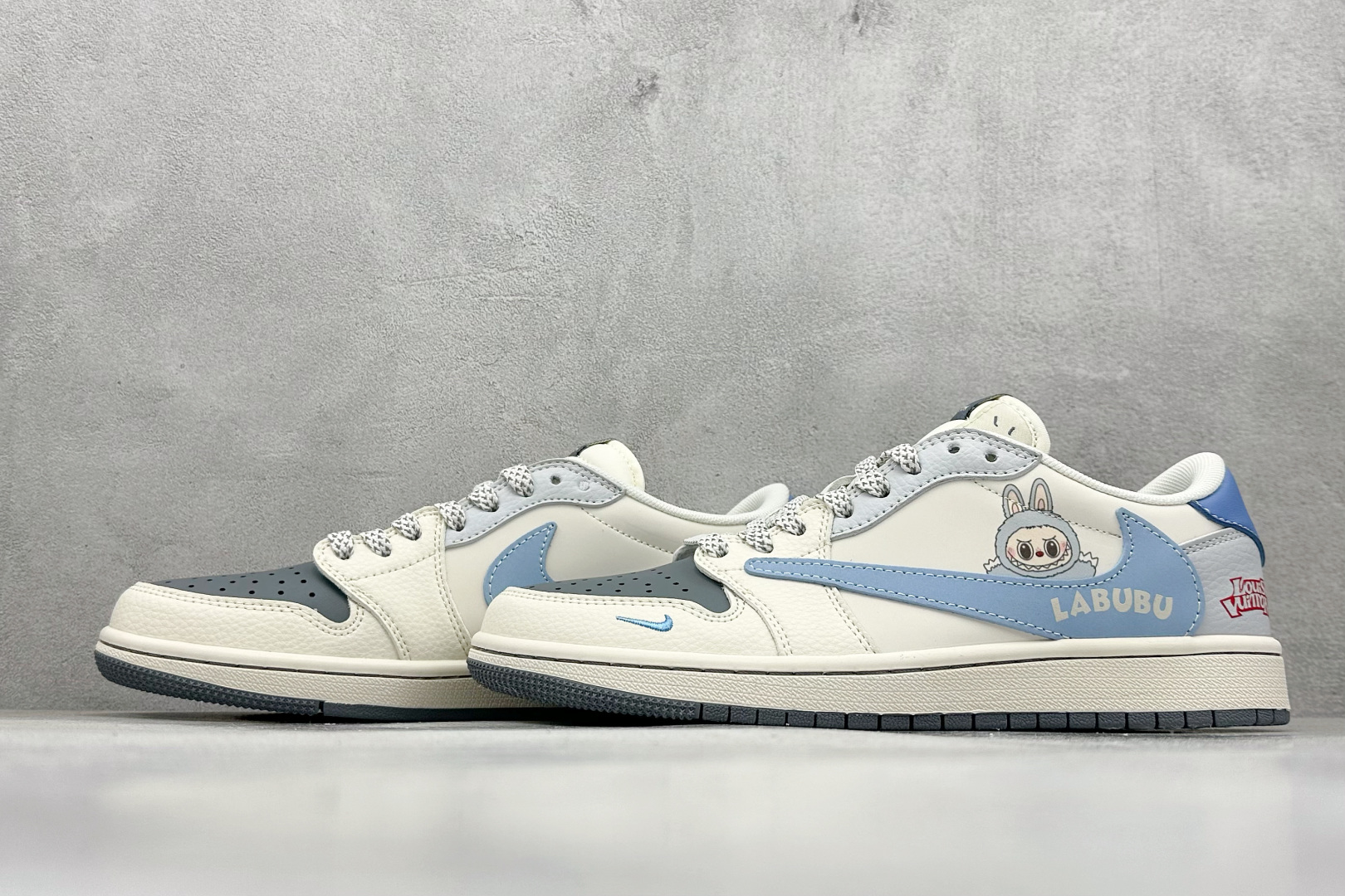 240 Travis Scott x Nike Air Jordan 1 Low x Louis Vuittx LABUBU Air Jordan 1 Low 反转白灰蓝小勾满天星倒钩 HS8068-058