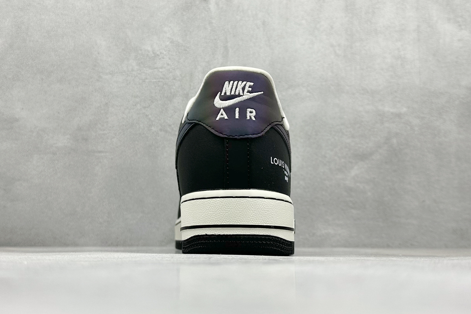 260 SC版Nike Air Force 1'07 Low LV联名 镭射渐变 空军一号低帮休闲板鞋 SC0601-573