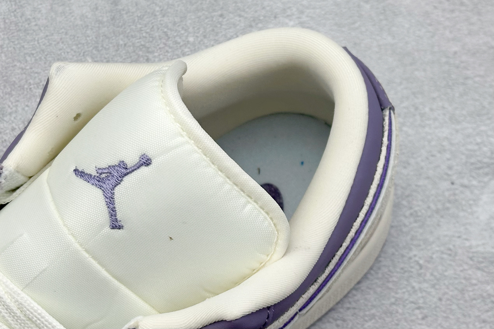 280 XC版Air Jordan 1 Retro Low x LABUBU 米紫拉布布  QR2025-005