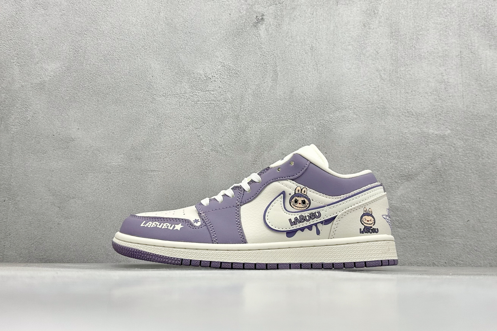 280 XC版Air Jordan 1 Retro Low x LABUBU 米紫拉布布  QR2025-005