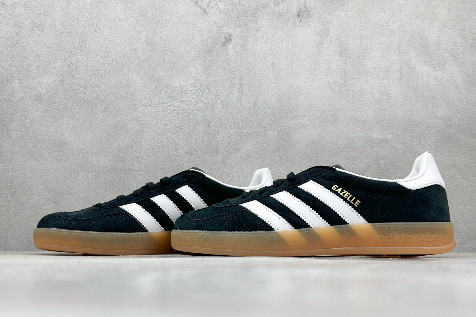 190 AdidOriginals Gazelle Indoor 三叶草复古休闲防滑耐磨低帮板鞋  JI2060