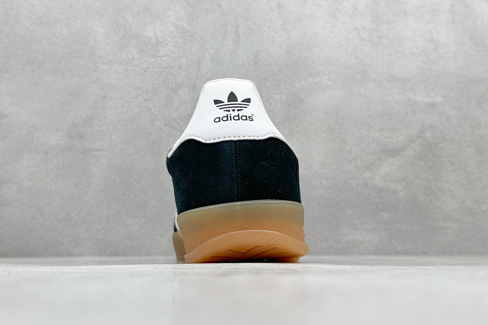 190 AdidOriginals Gazelle Indoor 三叶草复古休闲防滑耐磨低帮板鞋  JI2060