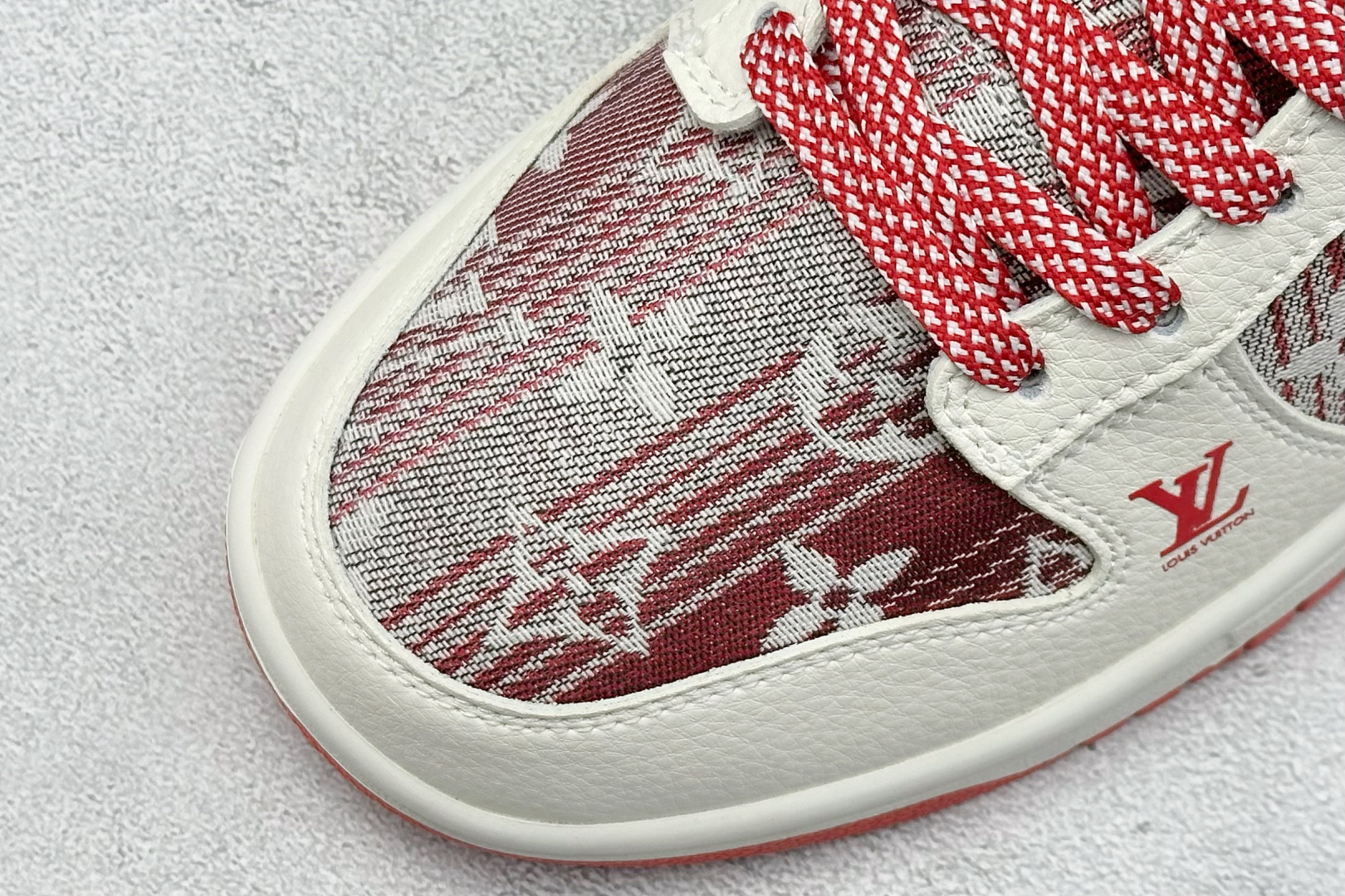 240 Nike SB Dunk Low “路易威登LV联名---米白红帆布印花”  DS6608-003