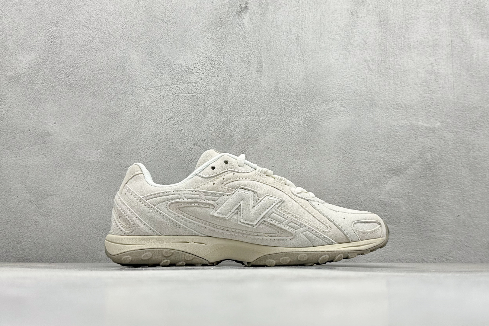 220 F版New Balance 新百伦204 系列 复古休闲运动百搭老爹跑步鞋 U204LMMC