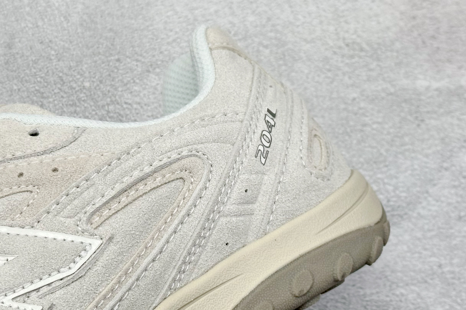 220 F版New Balance 新百伦204 系列 复古休闲运动百搭老爹跑步鞋 U204LMMC