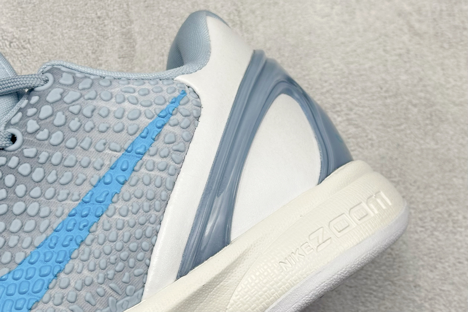 300 GJR NK Zoom Kobe 6 科比六代 前后气垫加持 信仰绝不减配 IO3672-400