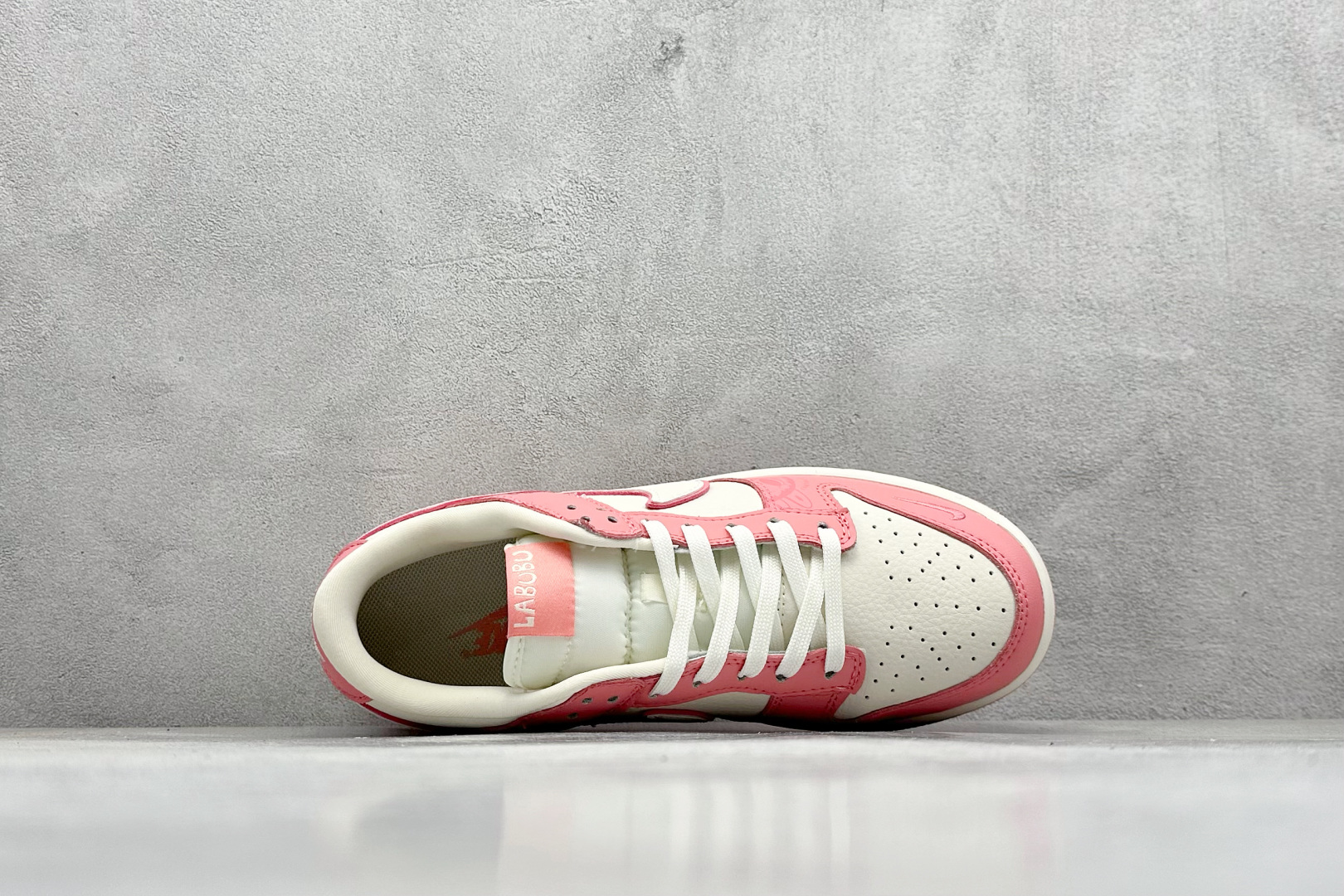 280 XC版Nike SB Dunk Low x LABUBU 粉白小勾  SR2025-008