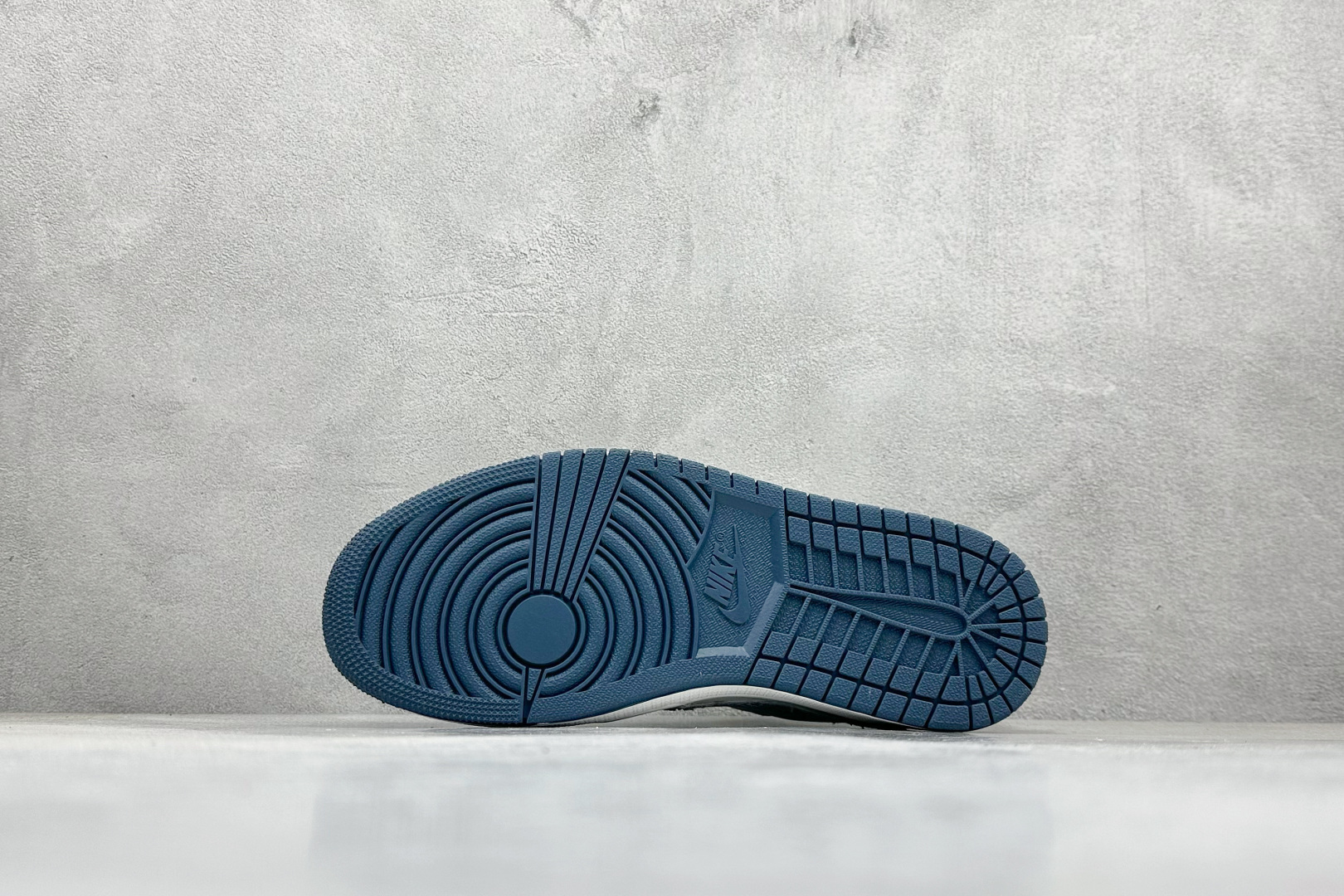280 XC版Travis Scott x Fragment Design x Air Jordan 1 Low SP AJ1 乔1 LV联名 黑线彩勾 低帮文化休闲板鞋  DZ5899-011
