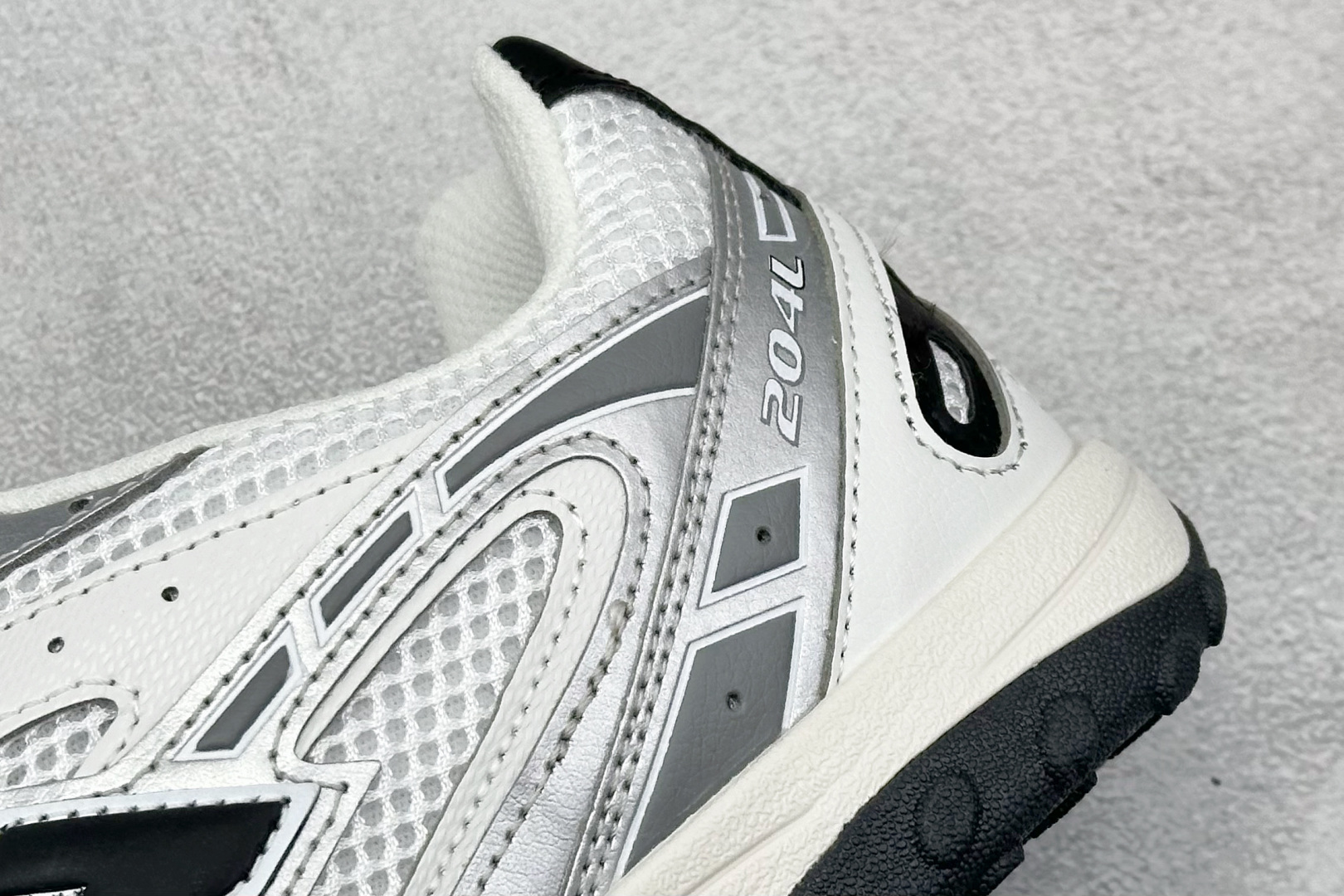 190 New Balance 204L 薄底鞋 薄底皮质鞋带德训miu系 减震耐磨包裹性支撑轻便 低帮 生活休闲鞋  U204LSWD
