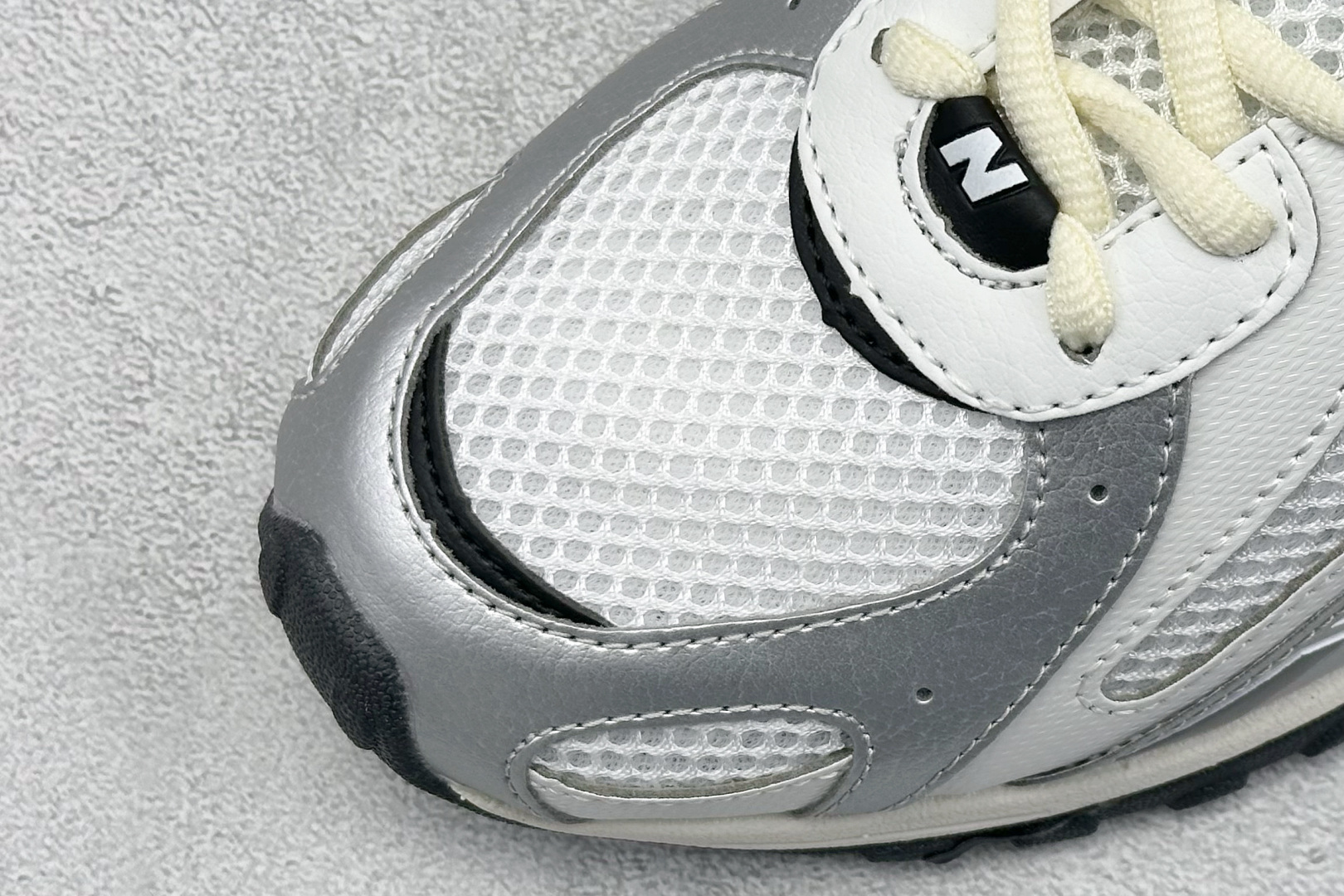 190 New Balance 204L 薄底鞋 薄底皮质鞋带德训miu系 减震耐磨包裹性支撑轻便 低帮 生活休闲鞋  U204LSWD