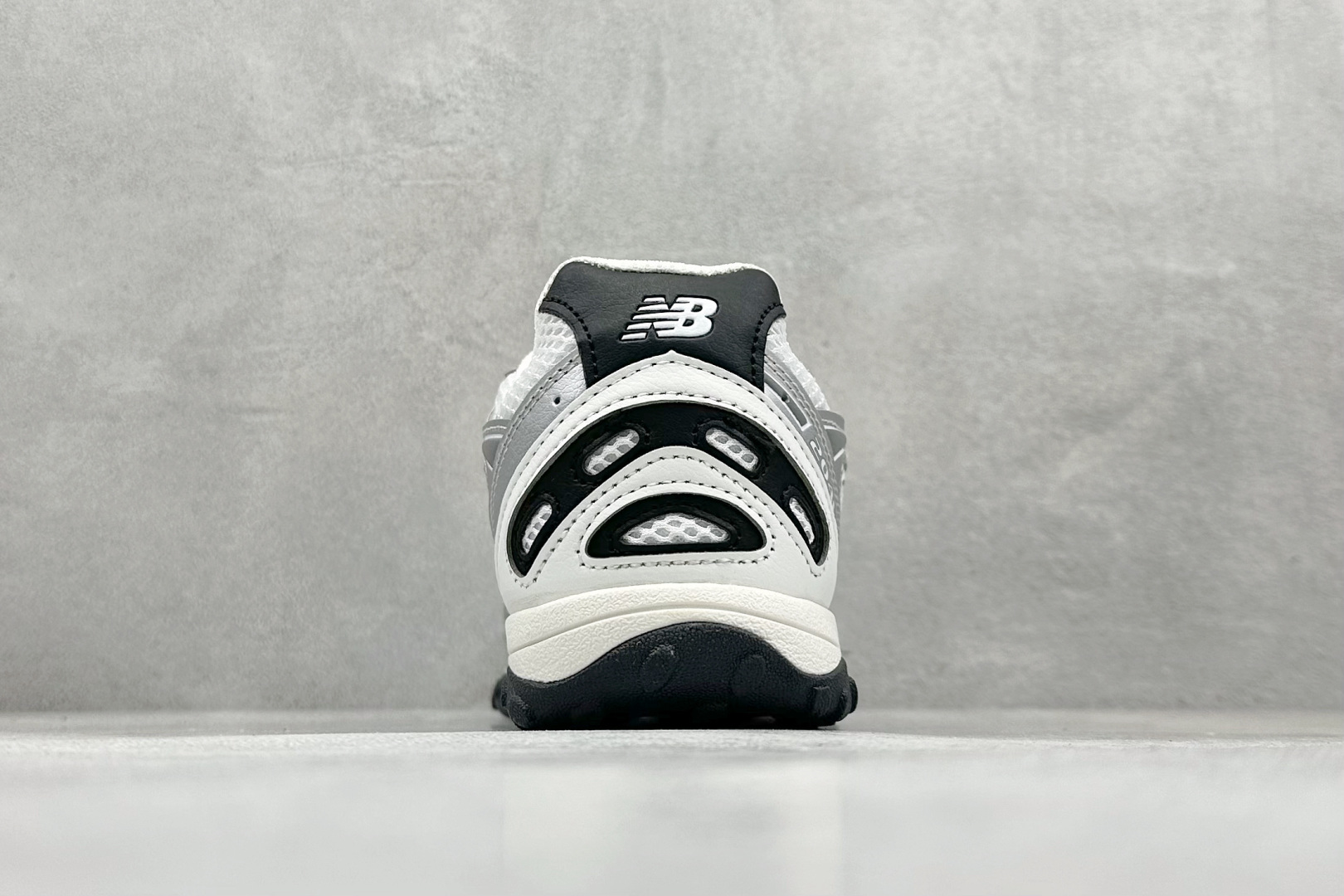 190 New Balance 204L 薄底鞋 薄底皮质鞋带德训miu系 减震耐磨包裹性支撑轻便 低帮 生活休闲鞋  U204LSWD