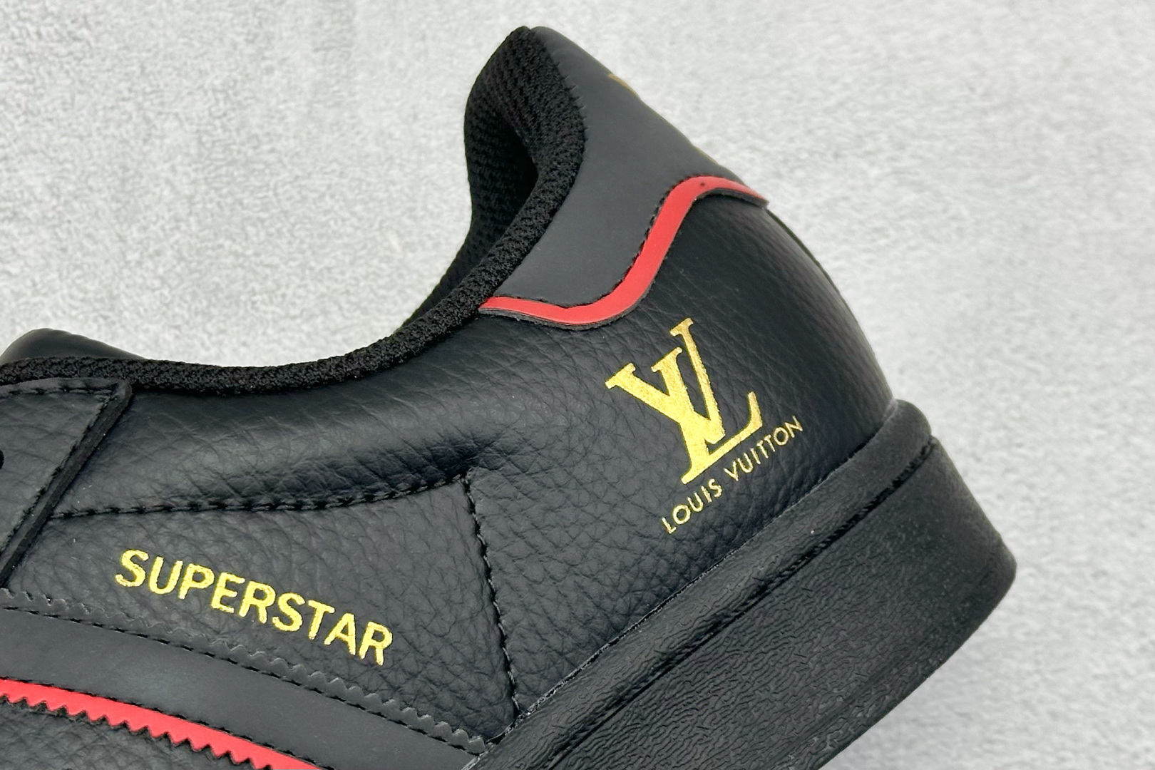 220 AD Originals Superstar x Louis Vuitt黑红  JY8908