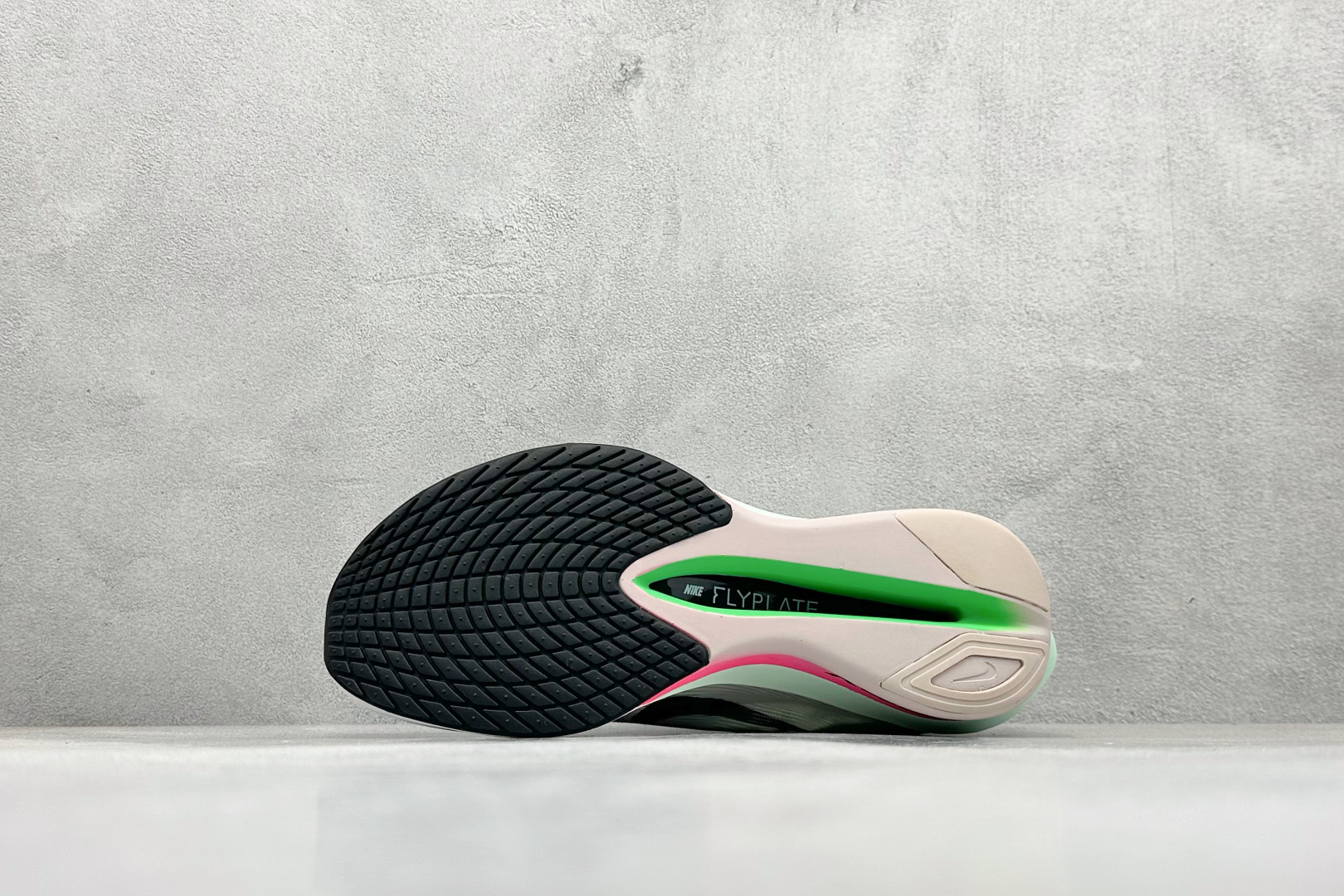 220 Nike ZoomX Vaporfly NEXT% 4耐克 轻量化 网面透气运动鞋  HF6414-101