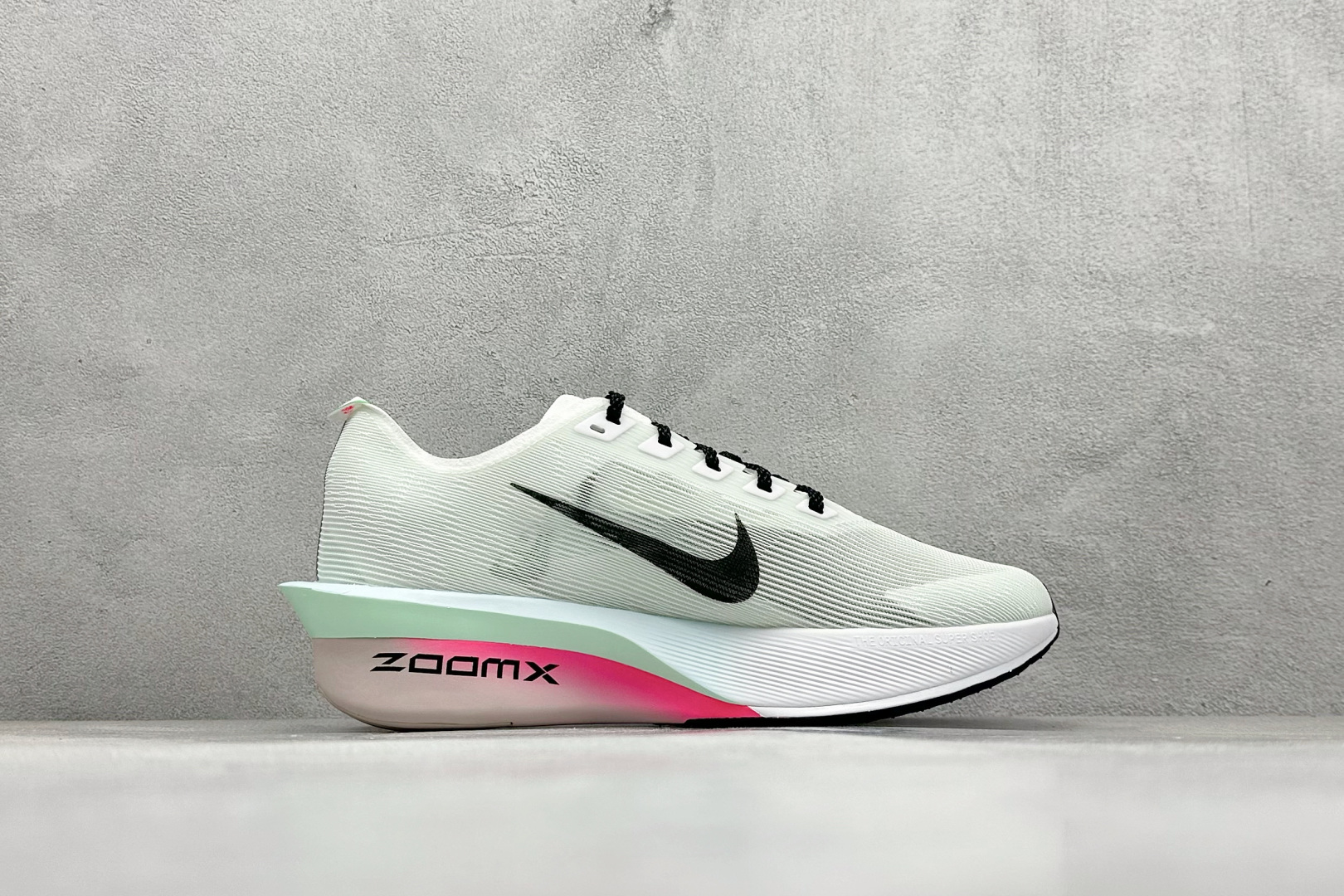 220 Nike ZoomX Vaporfly NEXT% 4耐克 轻量化 网面透气运动鞋  HF6414-101