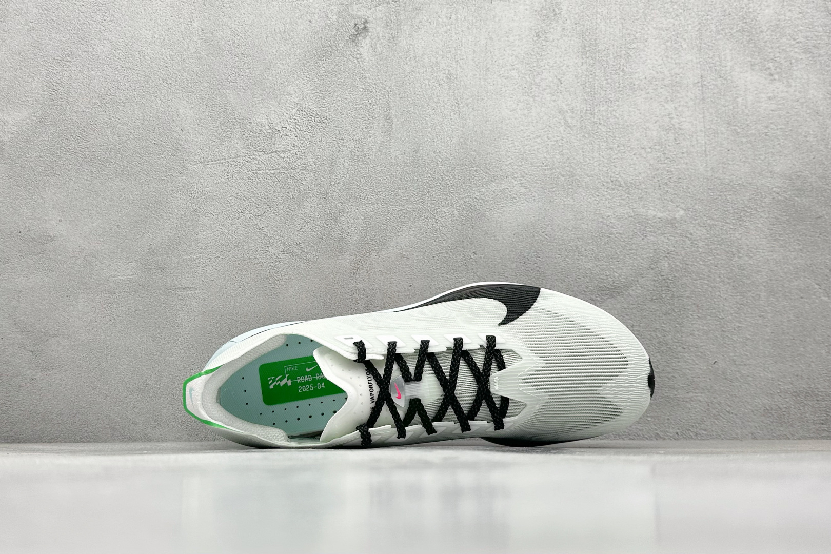 220 Nike ZoomX Vaporfly NEXT% 4耐克 轻量化 网面透气运动鞋  HF6414-101