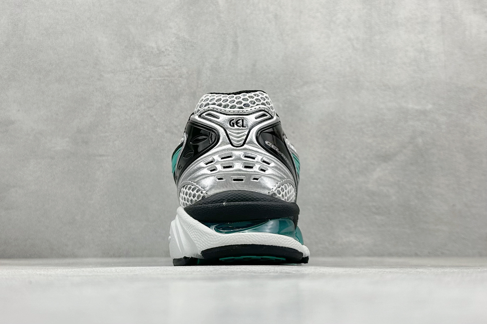 220 Asics Gel-Kayano 14 亚瑟士运动休闲透气专业跑鞋  1203A740-101