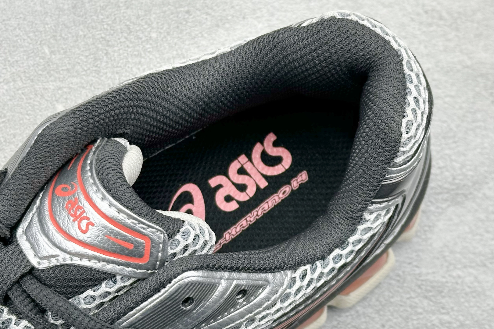 220 Asics Gel-Kayano 14 亚瑟士运动休闲透气专业跑鞋  1203A740-100