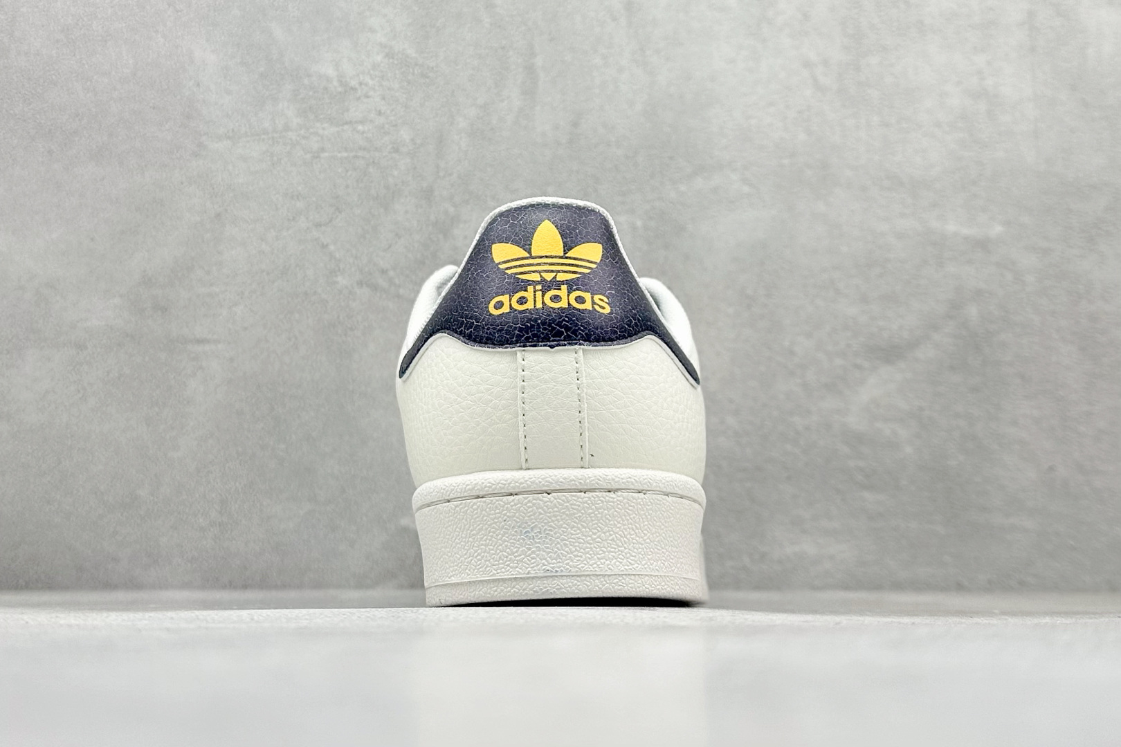 140 AdidOriginals Superstar II 联名款贝壳头  JR6989