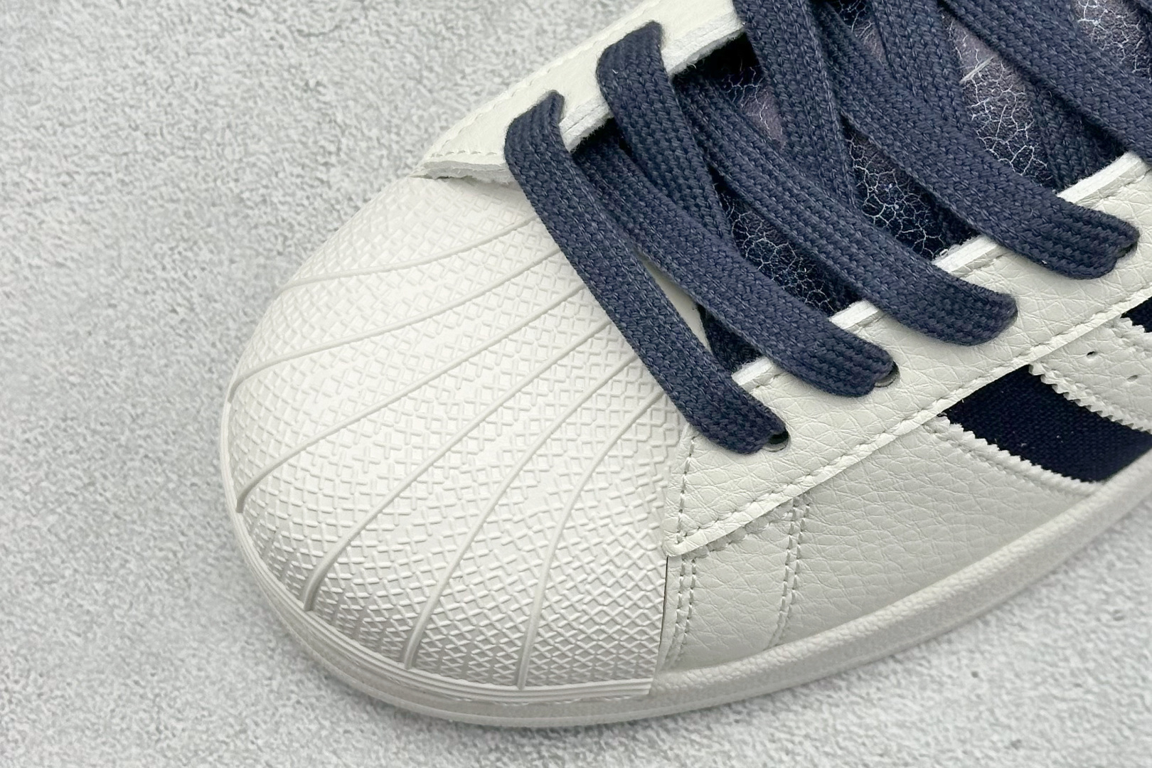140 AdidOriginals Superstar II 联名款贝壳头  JR6989