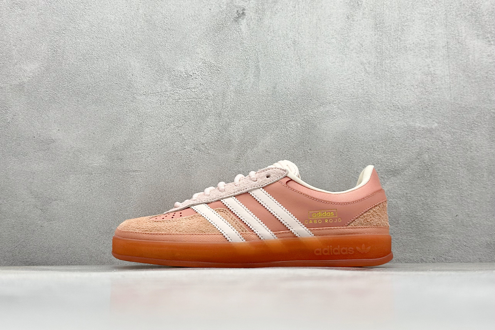 240 S2纯原Bad Bunny x AdidGazelle Indoor 联名款 三叶草复古休闲防滑耐磨低帮板鞋 JS5052
