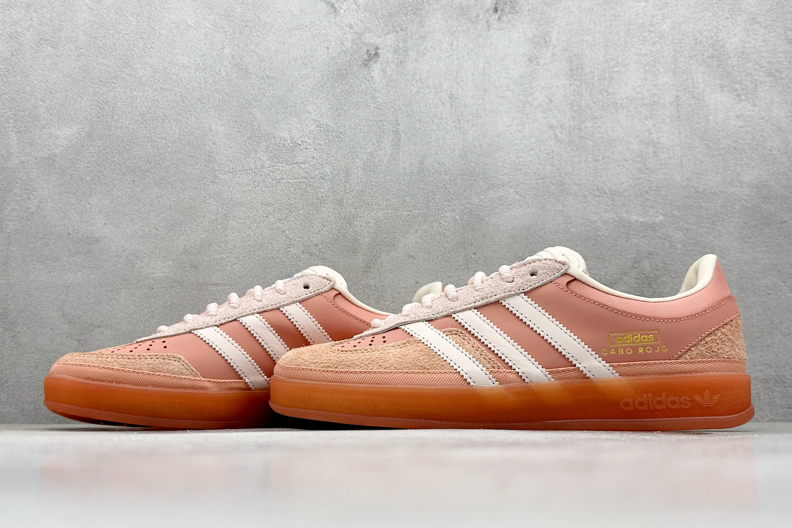 240 S2纯原Bad Bunny x AdidGazelle Indoor 联名款 三叶草复古休闲防滑耐磨低帮板鞋 JS5052