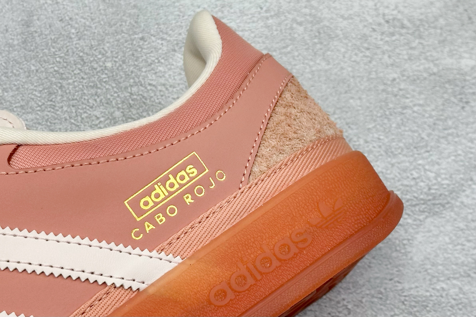 240 S2纯原Bad Bunny x AdidGazelle Indoor 联名款 三叶草复古休闲防滑耐磨低帮板鞋 JS5052