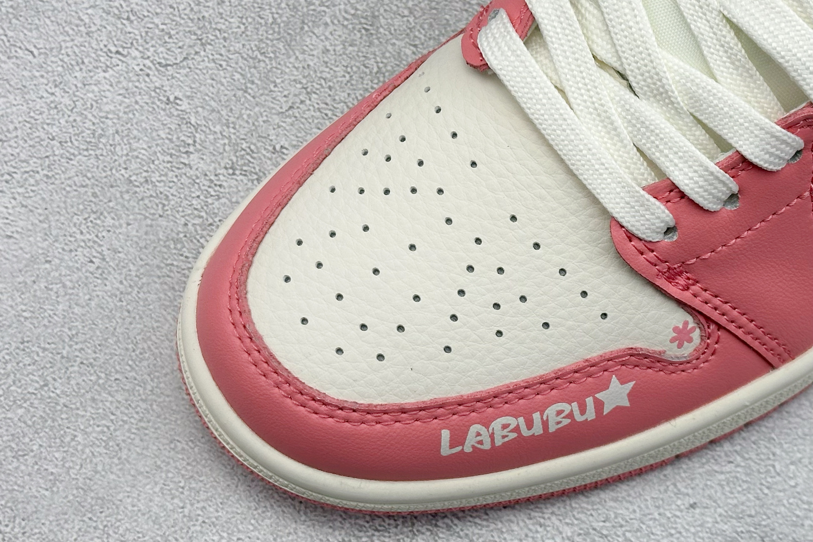 280 XC版Air Jordan 1 Retro Low x LABUBU 米粉拉布布 QR2025-007