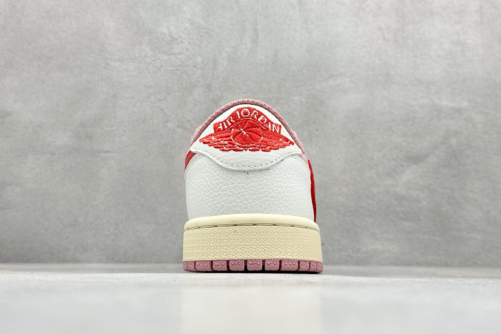 260 F版Travis Scott x Air Jordan 1 Low 低帮倒钩联名  DM7866-106