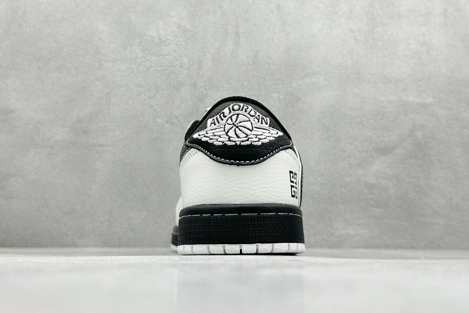 280 XC版Travis Scott x Fragment Design x Air Jordan 1 Low SP AJ1 乔1 纪梵希联名 泼墨米黑 低帮文化休闲板鞋  DZ5899-005