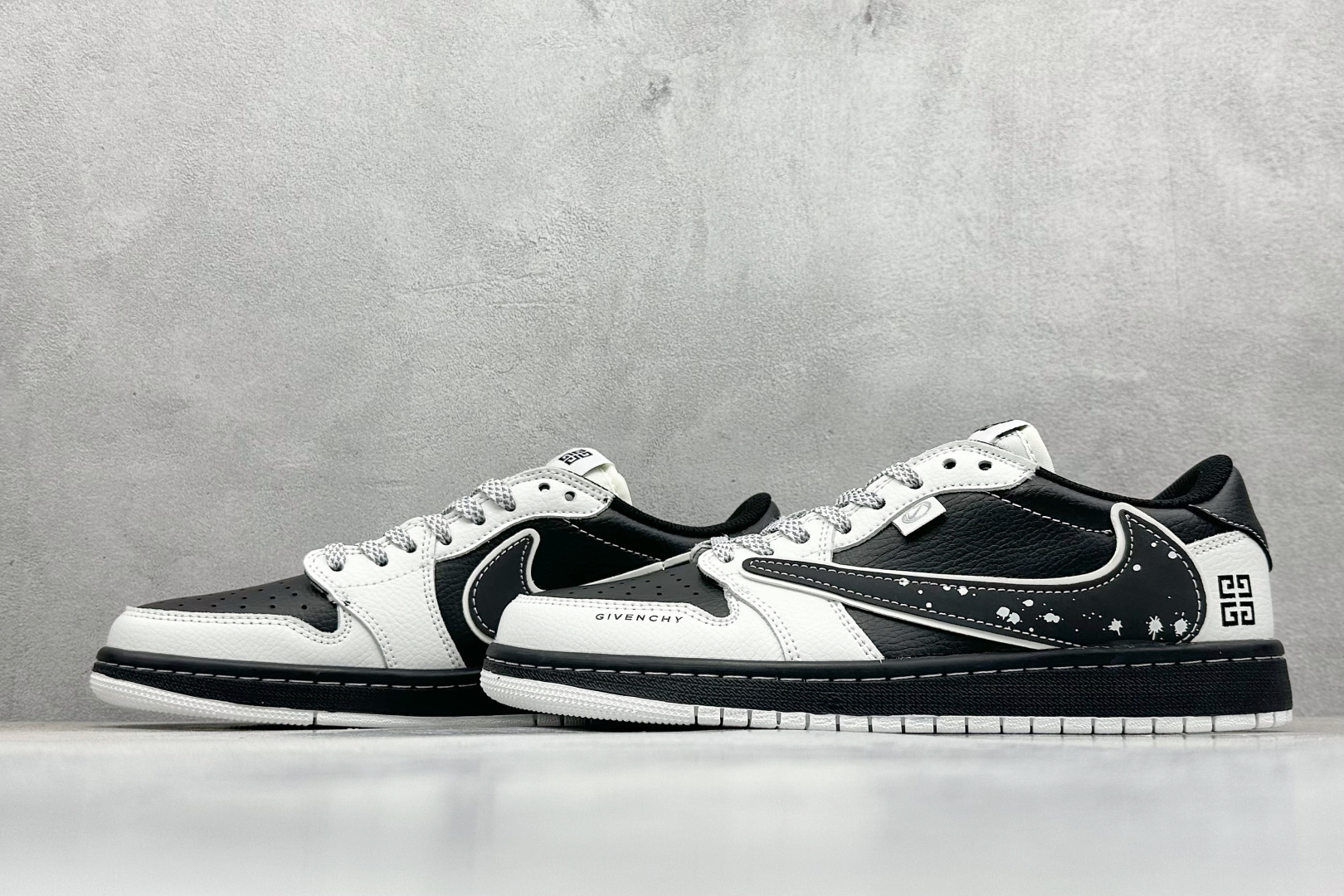 280 XC版Travis Scott x Fragment Design x Air Jordan 1 Low SP AJ1 乔1 纪梵希联名 泼墨米黑 低帮文化休闲板鞋  DZ5899-005