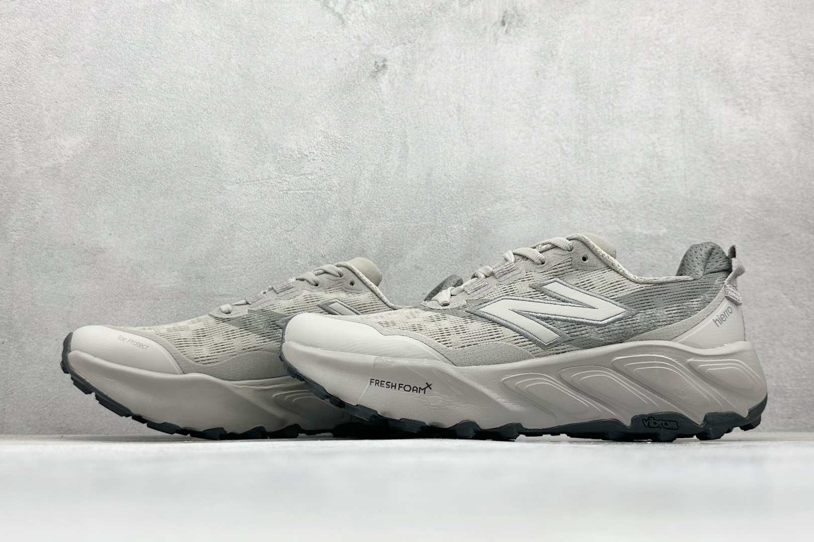 210 New Balance NB Fresh Foam X Hierro v9 柔软舒适 低帮 越野跑步鞋 W880B15