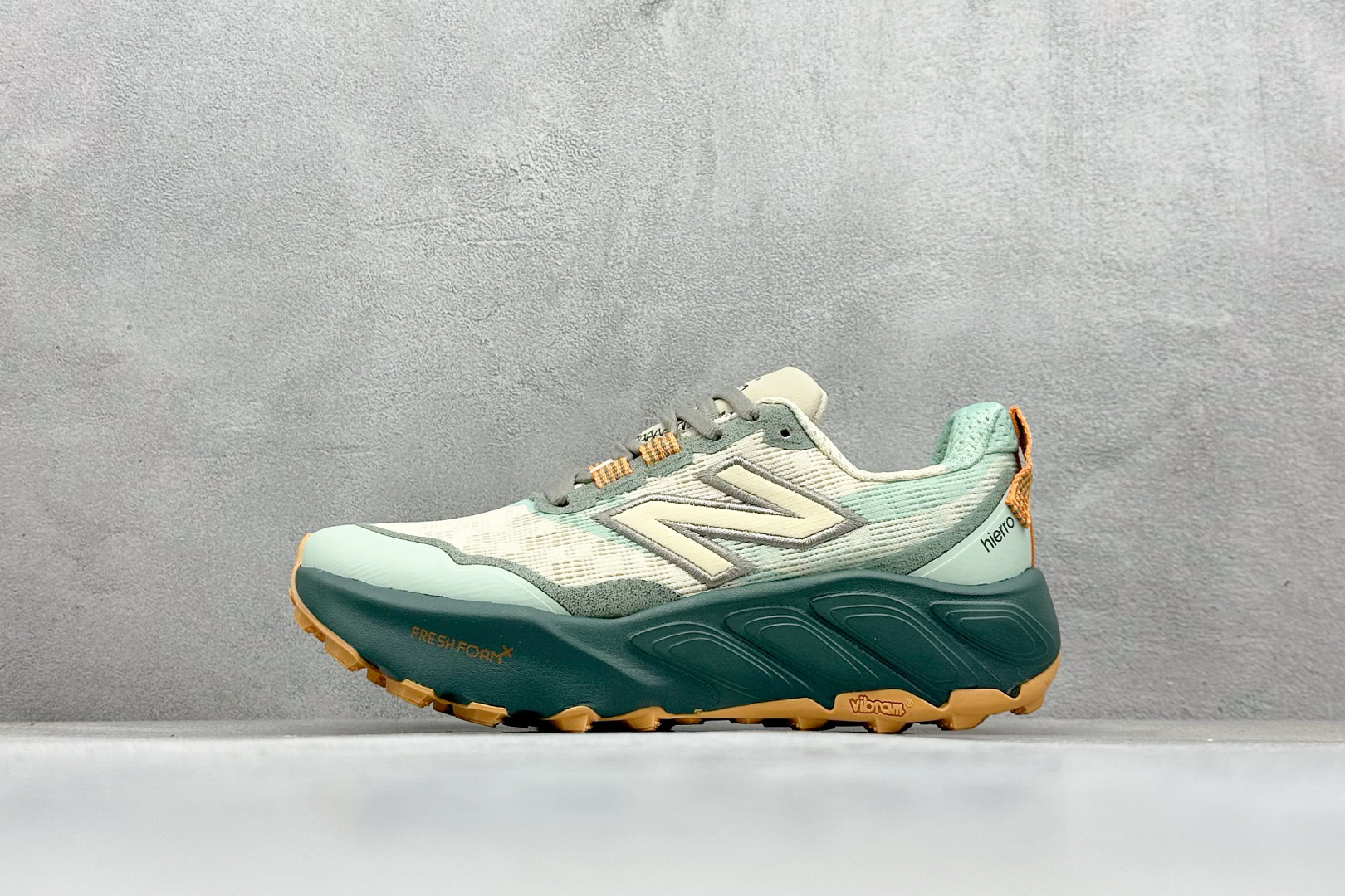 210 New Balance NB Fresh Foam X Hierro v9 柔软舒适 低帮 越野跑步鞋 W880B15