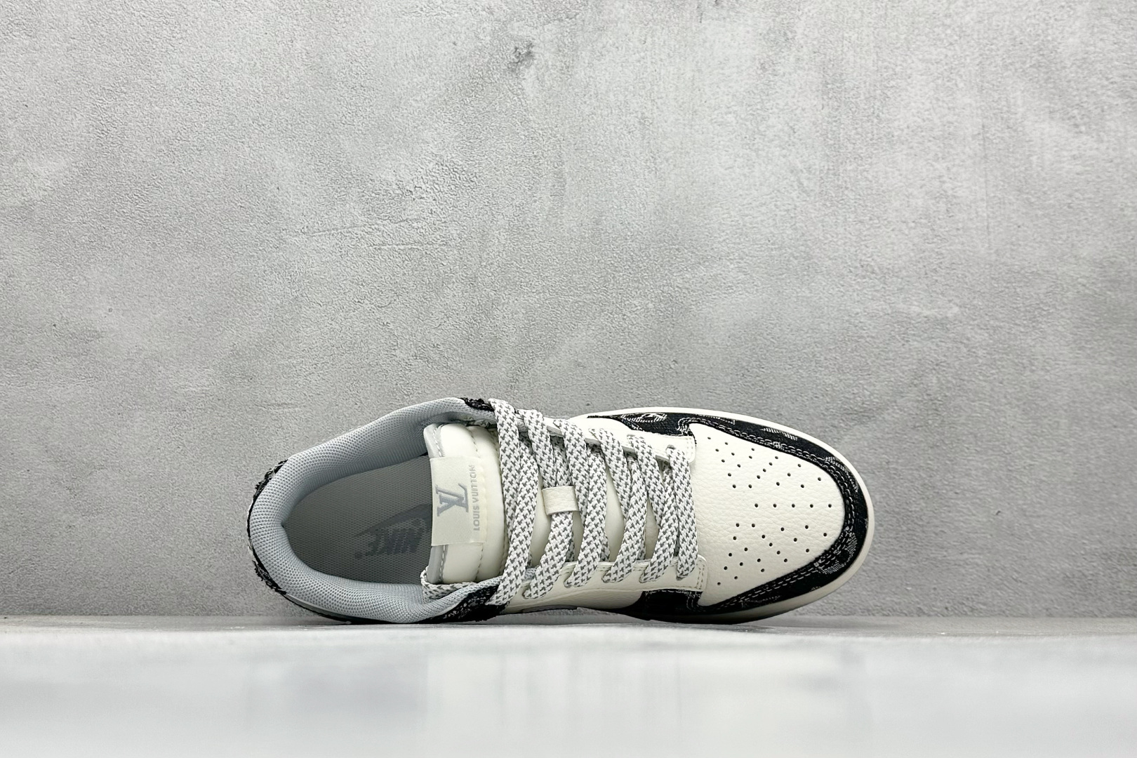 280 Nike SB Dunk Low LV联名 黑牛仔印花  低帮休闲板鞋  JP1628-020