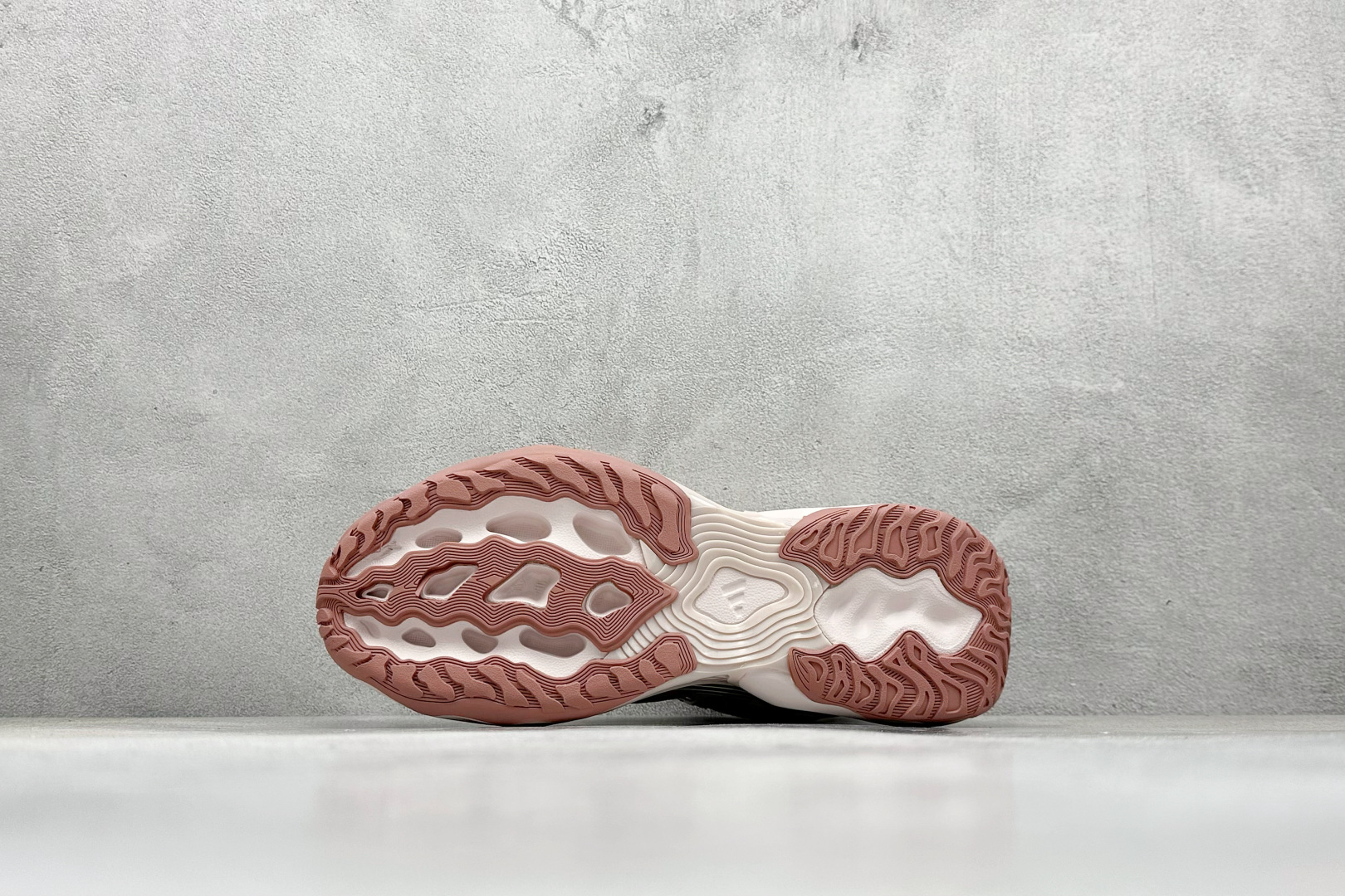 240 AdidCLIMACOOL XLG 4.0 复古休闲老爹鞋  JS3661
