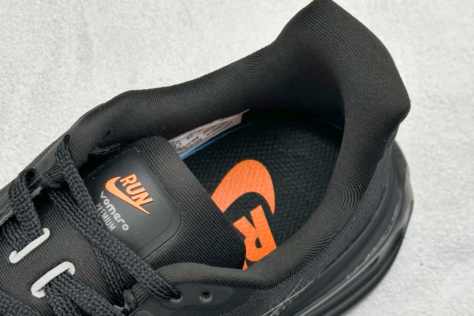 210 Nike Vomero premium Air气垫40周年 舒适百搭防滑耐磨 支撑缓震低帮 休闲跑步鞋 HQ2050-305