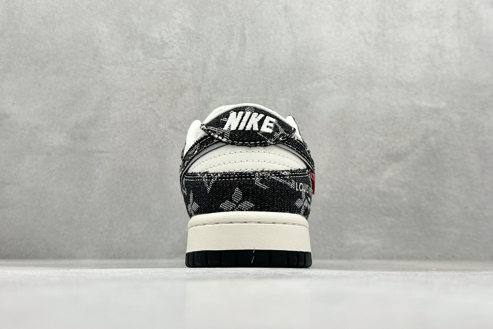 280 XC版Nike SB Dunk Low LV联名 猪八黑牛仔  低帮休闲板鞋 YX5066-382