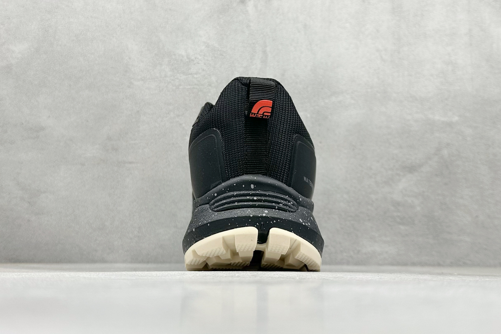 240 The North Face 北面乐斯菲斯户外运动休闲登山鞋越野徒步鞋