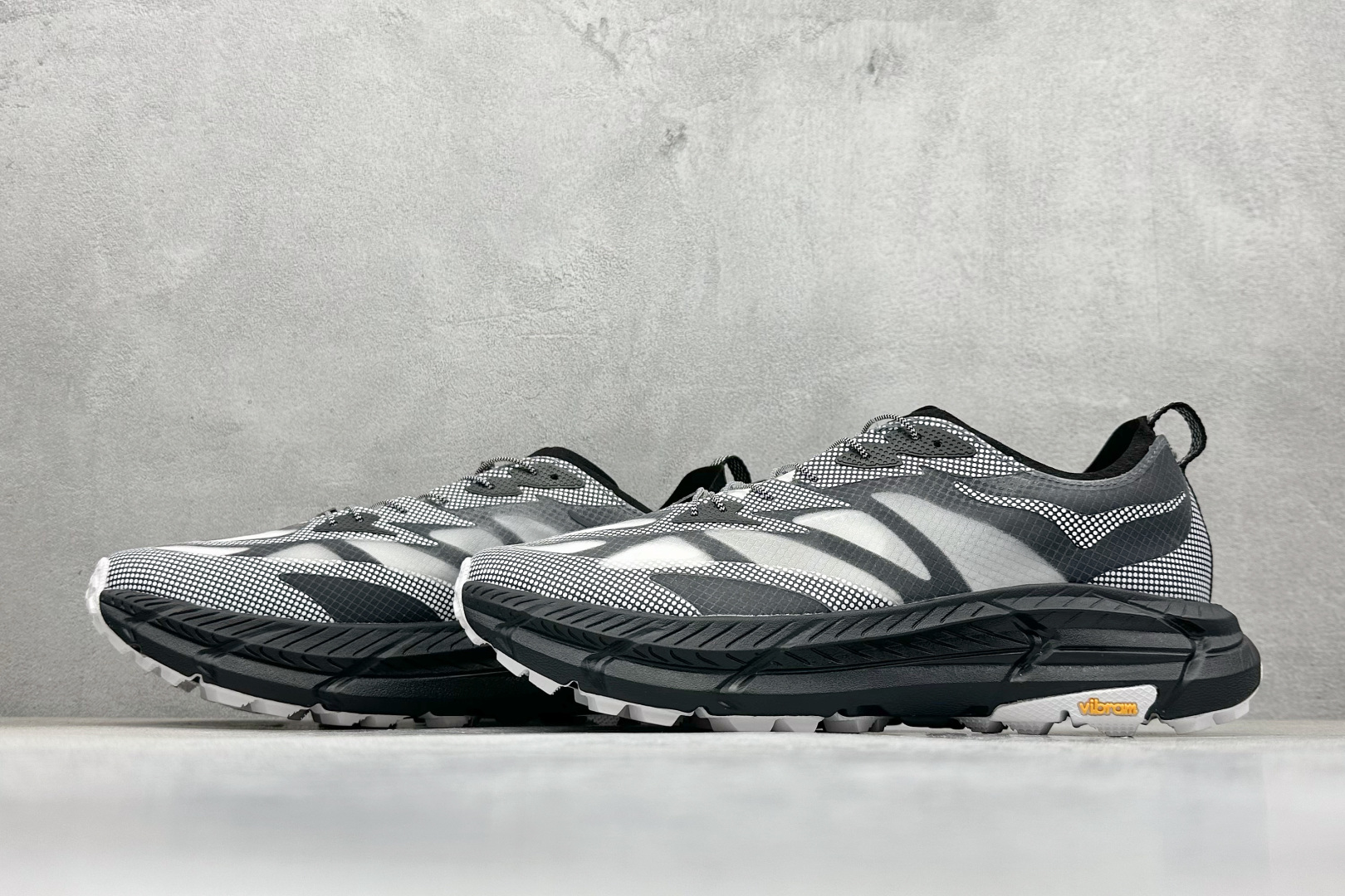 200 Hoka One One Mafate Speed 4 Lite 银黑 玛法特低帮轻量户外运动鞋 1168971-BWHT