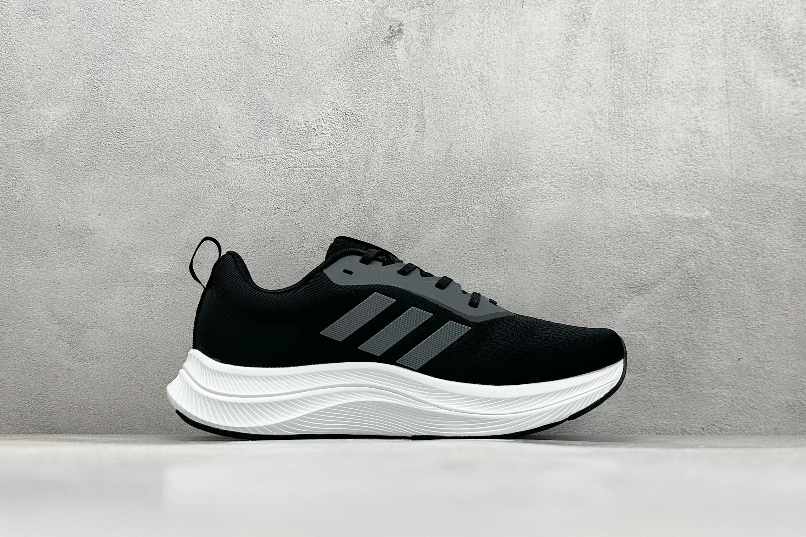 180 AD TERREX GORE-TEX 网布透气轻便低帮跑步鞋 D68973