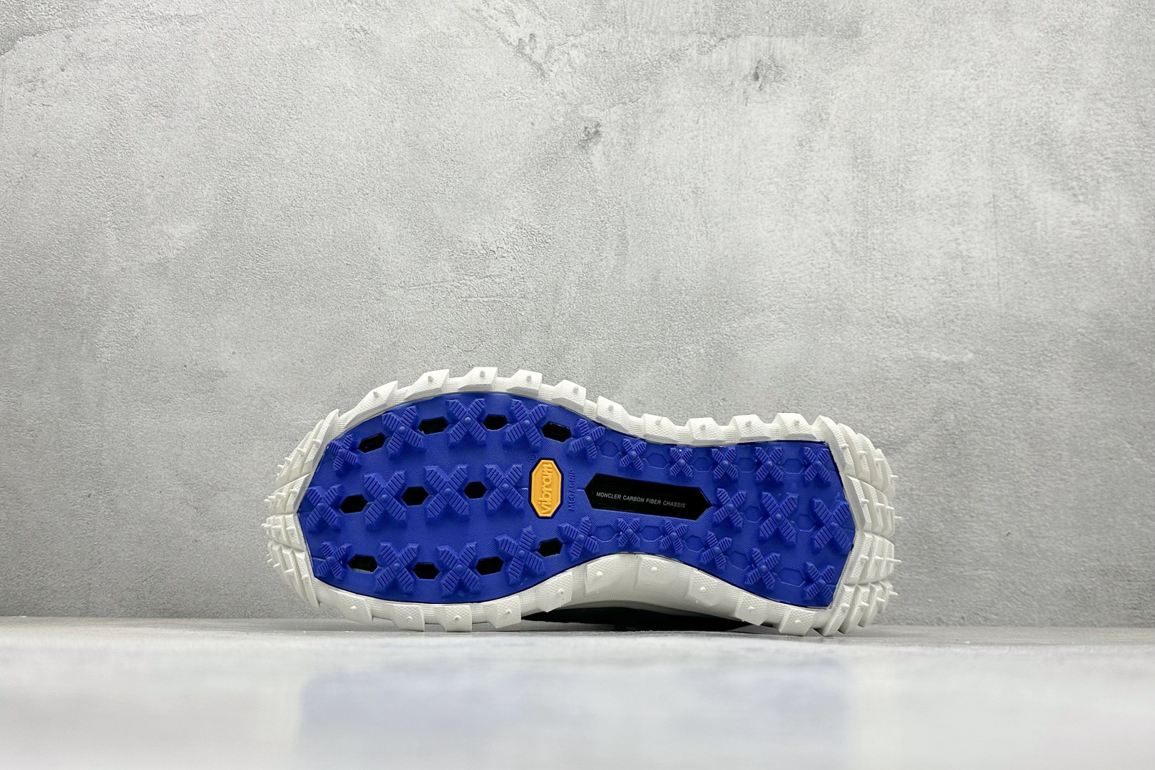 480 OK Moncler 盟可睐/蒙口 Trailgrip GTX 抗撕裂材质山地户外鞋