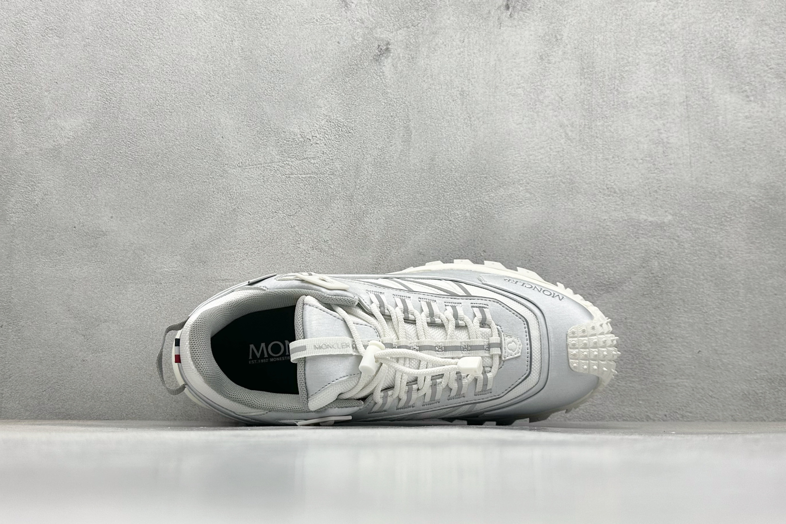 480 OK Moncler 盟可睐/蒙口 Trailgrip GTX 抗撕裂材质山地户外鞋