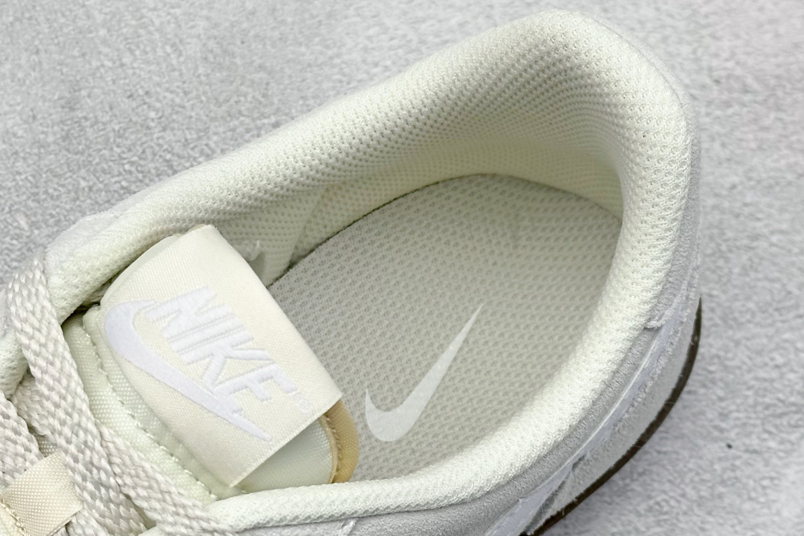 160 FS版 Nike SB Force 58 硫化杯底 传统篮球风格 Nike SB Force 58 男/女滑板鞋 FQ8903-100