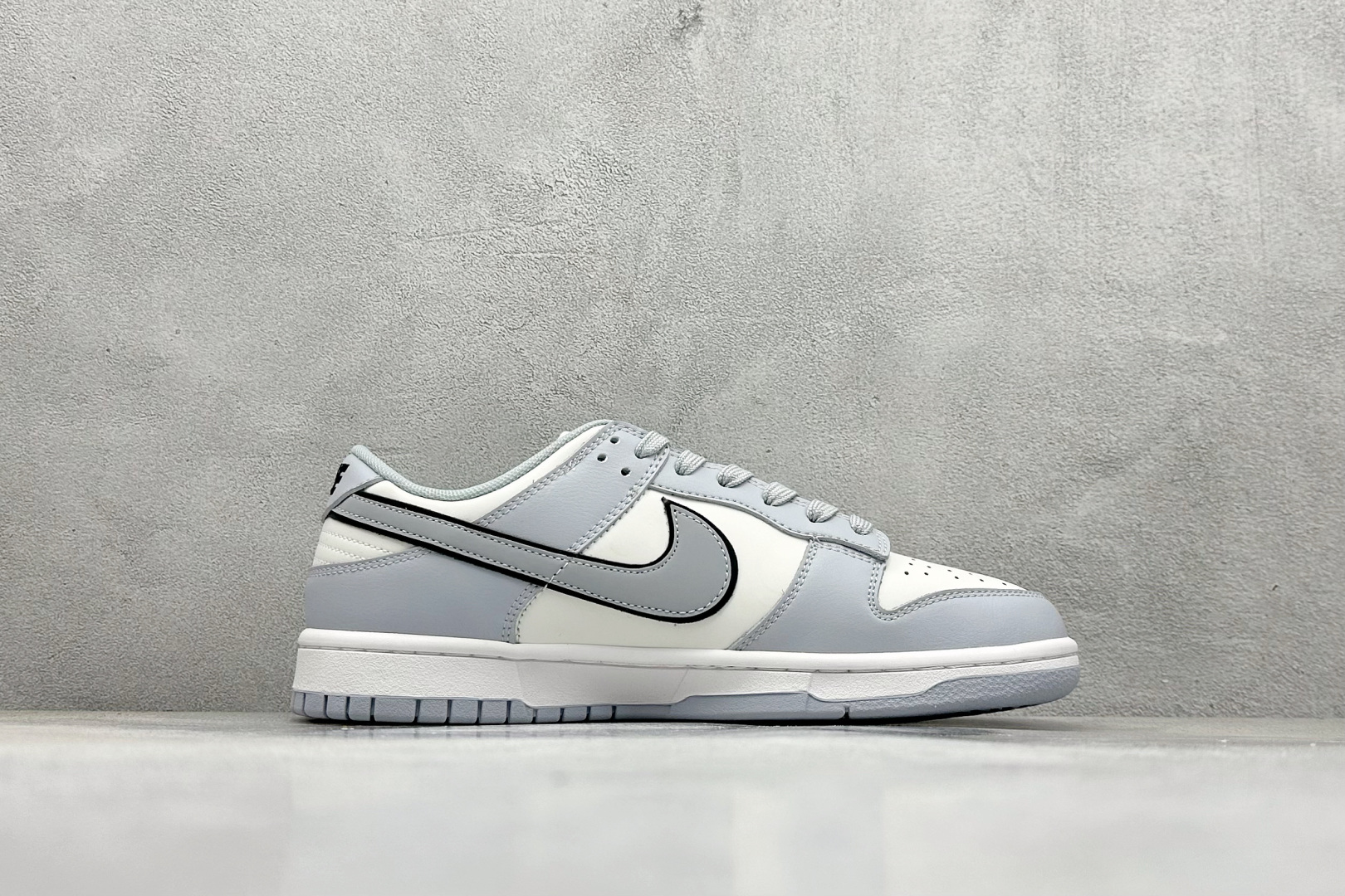 280 XC版Nike SB Dunk Low 北面联名 三勾浅灰  低帮休闲板鞋  CS1688-123