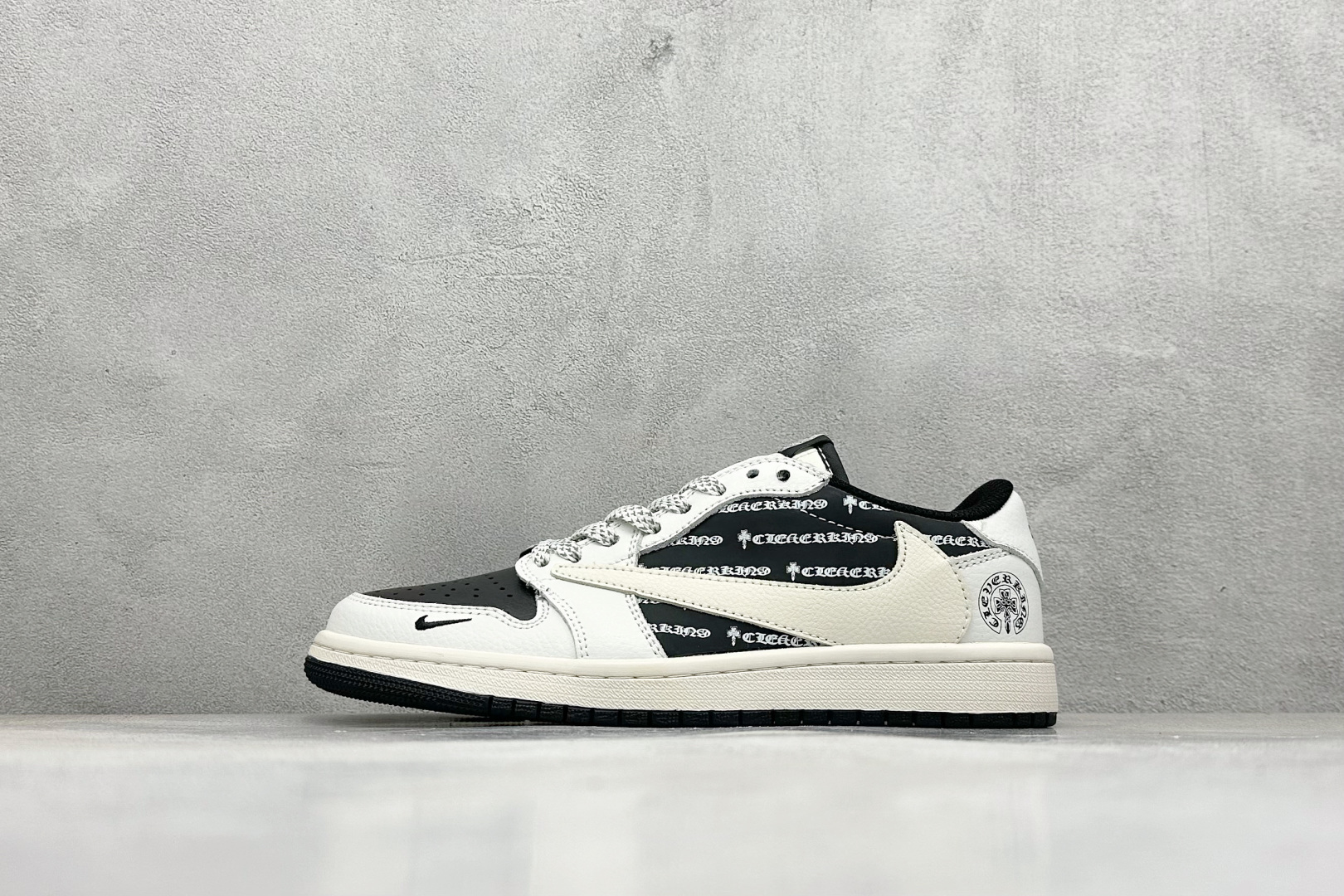 280 XC版Travis Scott x Fragment Design x Air Jordan 1 Low SP AJ1 乔1 克罗心联名 黑白字母 低帮文化休闲板鞋  DZ5899-010