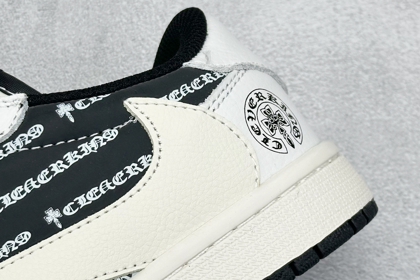 280 XC版Travis Scott x Fragment Design x Air Jordan 1 Low SP AJ1 乔1 克罗心联名 黑白字母 低帮文化休闲板鞋  DZ5899-010