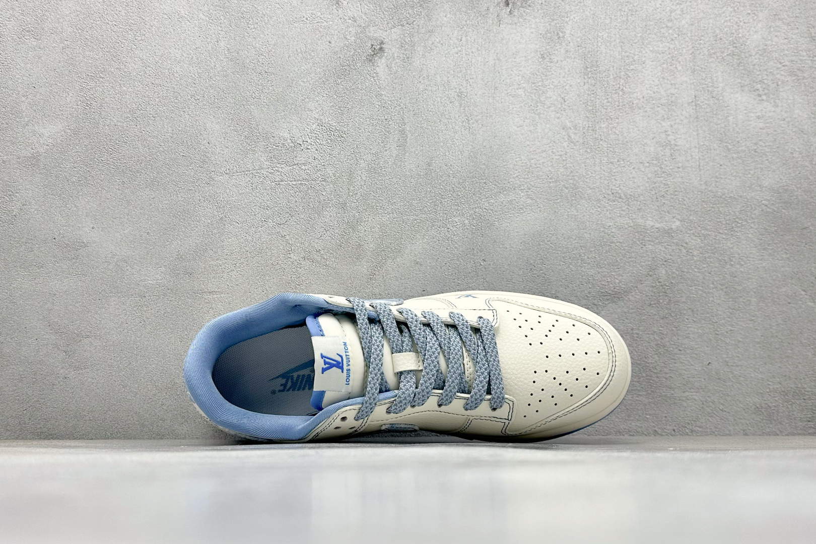 280 Nike SB Dunk Low LV联名 冰蓝牛仔满天星 低帮休闲板鞋  JP1628-028