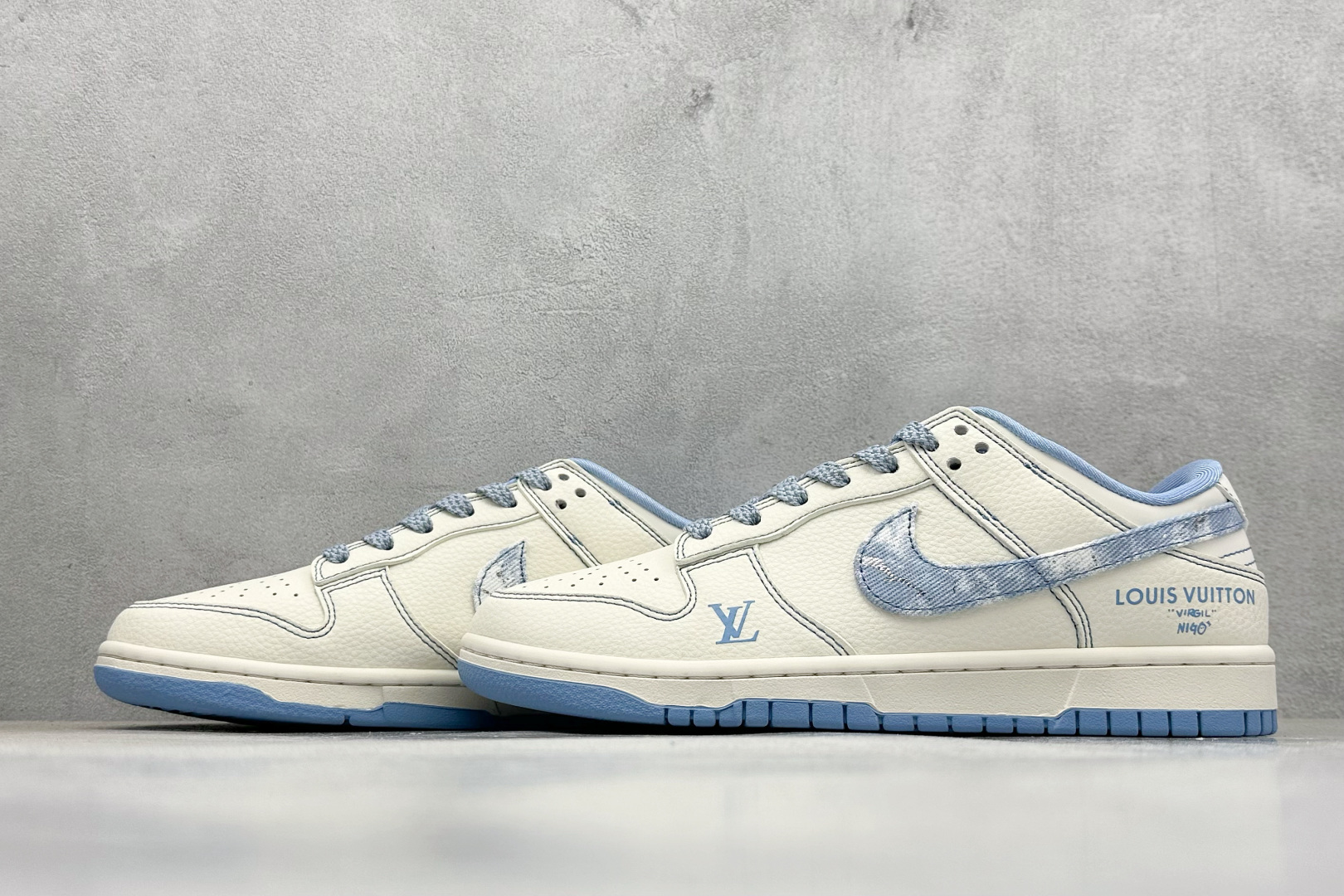 280 Nike SB Dunk Low LV联名 冰蓝牛仔满天星 低帮休闲板鞋  JP1628-028