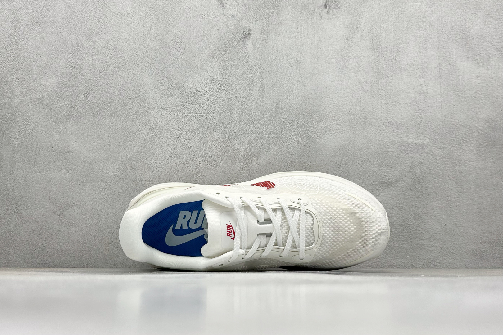 210 Nike Air Zoom Vomero Premium 耐克网面厚底气垫跑鞋 HQ2050-304